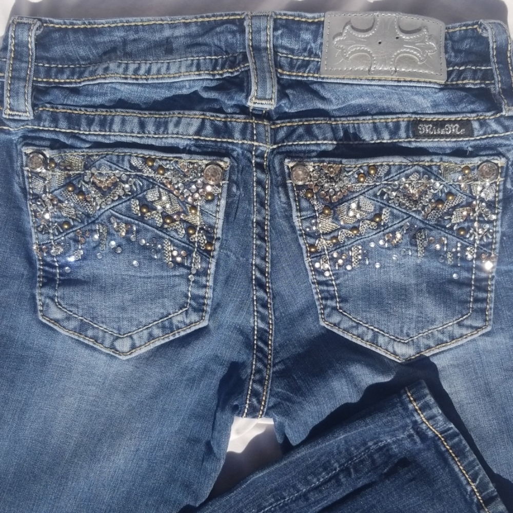Miss Me 25x35 signature bootcut rhinestone…